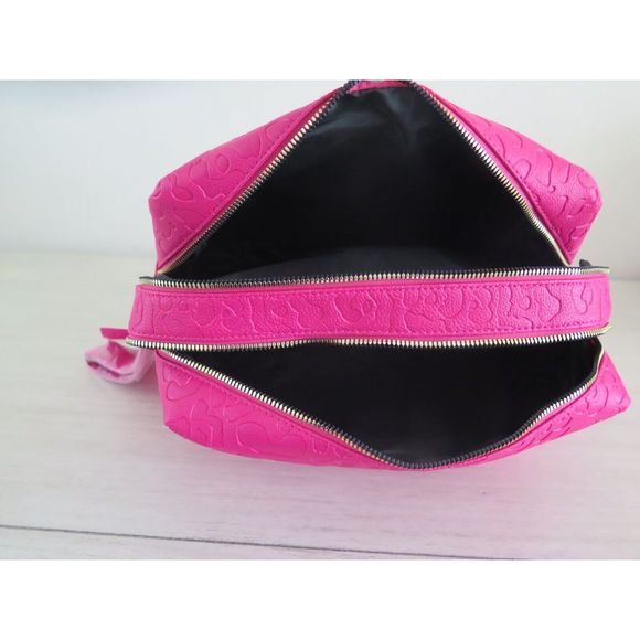 Betsey Johnson CBJ-1056 Womens Fushia Pink Double Zip Weekender Cosmetic Bag $68 - Picture 5 of 5